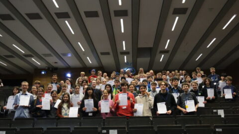 Zum Artikel "Landesrunde Bayern der 65. Mathematik-Olympiade in Erlangen"